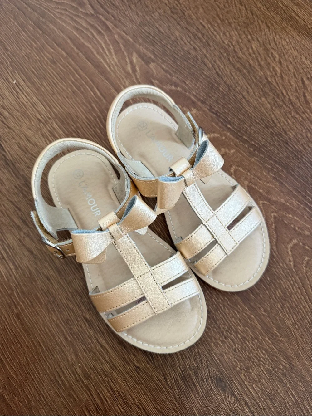 L'AMOUR SHOES Janie Champagne T-Strap Bow Sandal